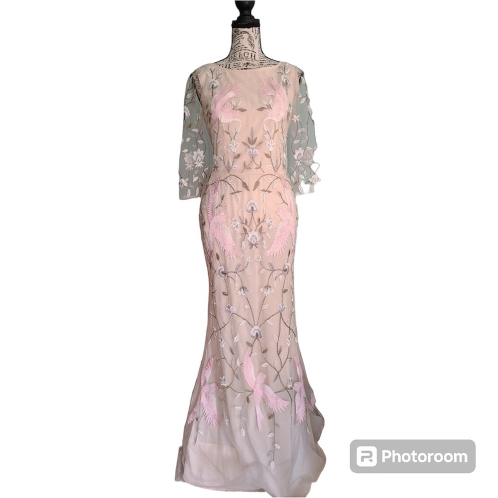 Too Tang Embroidered Gown Size M